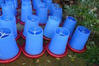10 MINOLA FEEDERS WITH RAIN HATS - 6