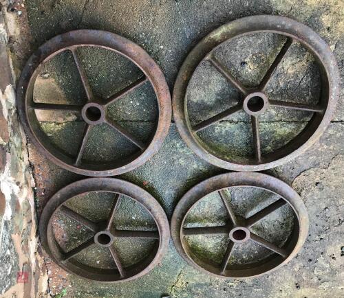 4 CAMBRIDGE ROLLER RINGS