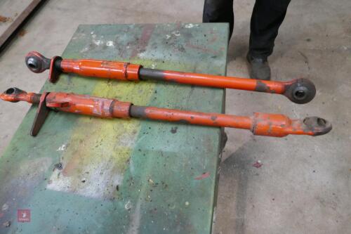 2 CASE 12/13 RANGE STABLISER BARS