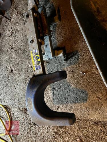 IAE LIFTING HEAD YOKE
