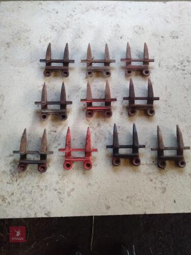 MASSEY FERGUSON HEADER BOLT ON FINGERS