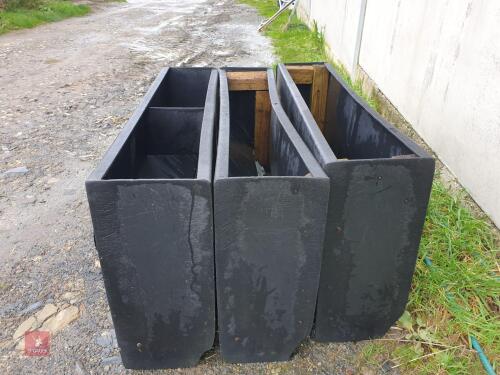 3 PIG FEEDERS