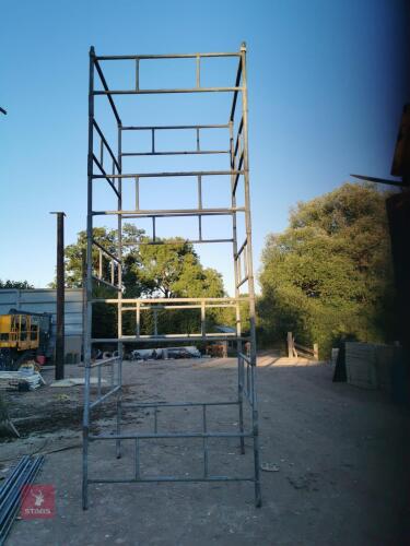 GALVANISED SCAFFOLDING TOWER