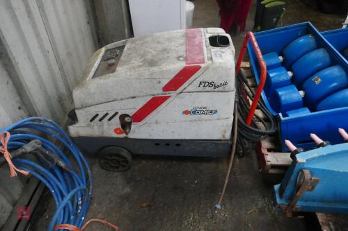 COMENT 11/110M STEAM CLEANER
