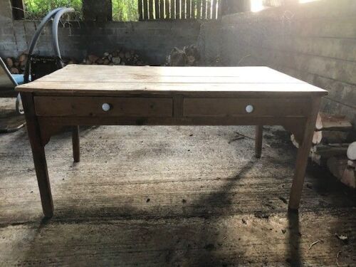 FRENCH ANTIQUE PINE KITCHEN TABLE