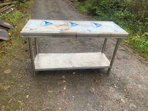 STAINLESS STEEL TABLE