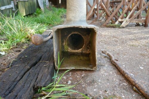 VINTAGE WELL PUMP