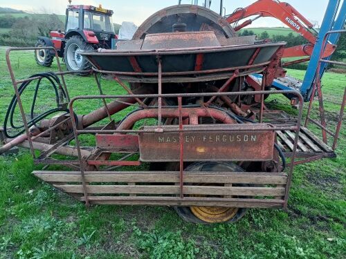 MASSEY FURGUSON POTATO HARVESTER