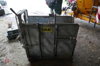 IAE CALF DE-HORNING CRATE - 6