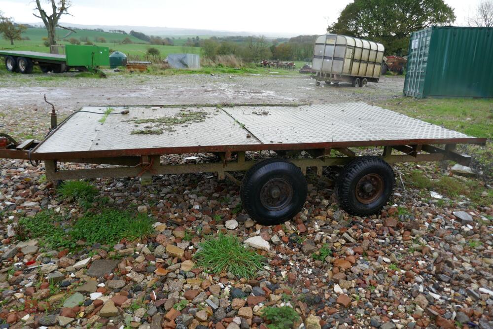 FLATBED 11'8" X 6'6" TWIN AXLE TRAILER