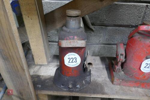 LARGE BOTTLE JACK