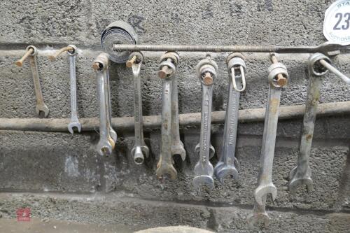 LARGE QTY OF SPANNERS