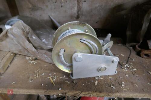 HAND WINCH FOR TRAILER