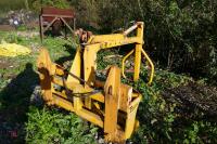 TWOSE 'OVER THE TOP' BALE HANDLER - 2