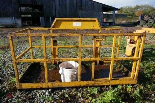2003 STRONGA SAFETY MAN CAGE