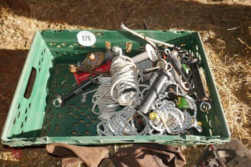 TRAY OF ELECTRIC FENCING GATE HANDLES