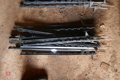 20 BLACK PLASTIC ELECTRIC FENCE STAKES