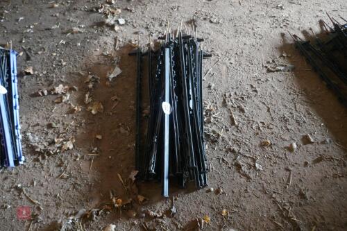 20 BLACK PLASTIC ELECTRIC FENCE STAKES