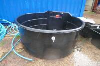 PAXTON PLASTIC ROUND WATER TROUGH - 2