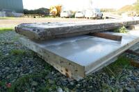 3 CONCRETE PANELS - 3