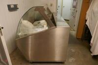 XL REFRIGERATORS SHOP DISPLAY UNIT - 6