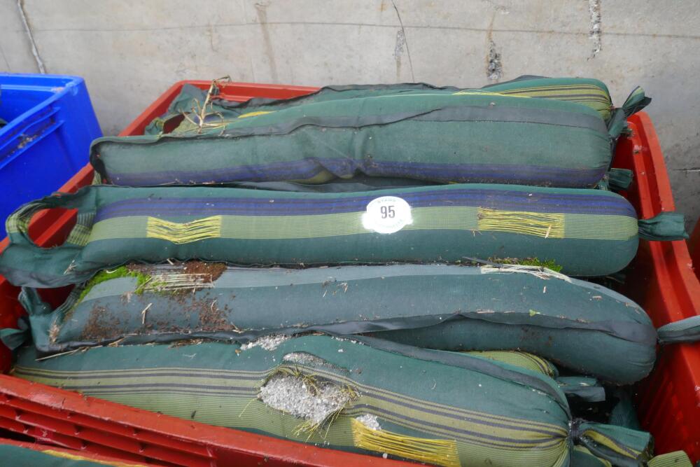 APPROX 40 SILAGE PIT GRAVEL BAGS