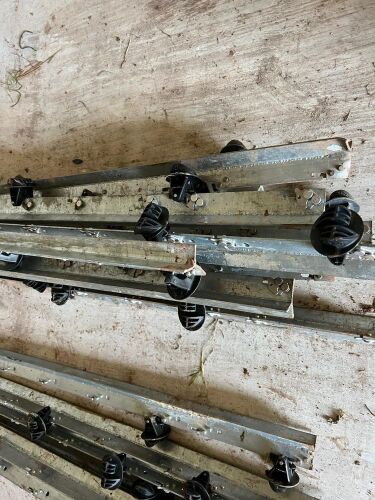 10 GALVANISED CLIP-EX ELECTRIC FENCE POSTS