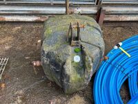 NEW HOLLAND TRACTOR FRONT WEIGHT BLOCK - 4