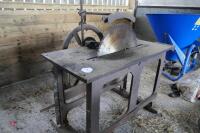 HOMEMADE PTO DRIVEN SAWBENCH - 5