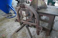 HOMEMADE PTO DRIVEN SAWBENCH - 8