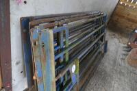 5 X LORRY LIVESTOCK PARTITION PANELS - 3