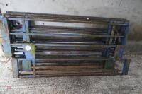 5 X LORRY LIVESTOCK PARTITION PANELS - 5