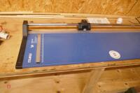 DAHLE MODEL 557 GULLOTINE - 2