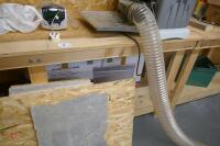 WOODEN WORKSHOP WORKBENCH - 5
