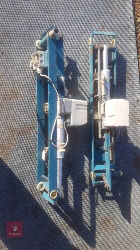 2 AUTOMATIC NEST BOX OPENING MOTORS