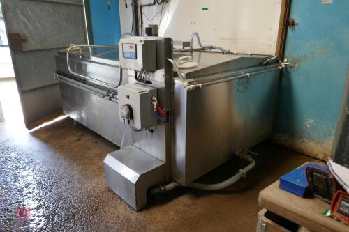 DARI-KOOL FABDEC BULK MILK TANK