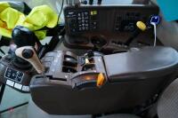 2005 JOHN DEERE 6920 4WD TRACTOR - 4