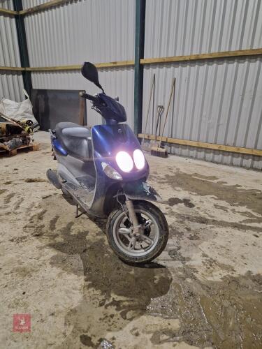 2009 YAMAHA NEOS 50CC MOPED