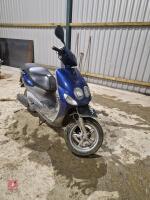 2009 YAMAHA NEOS 50CC MOPED - 2
