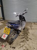 2009 YAMAHA NEOS 50CC MOPED - 4
