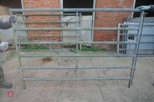 7FT GALVANISED CATTLE HURDLE (65)