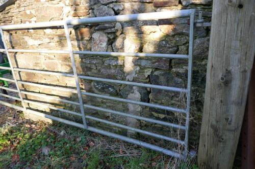 14' GALVANISED YARD GATE
