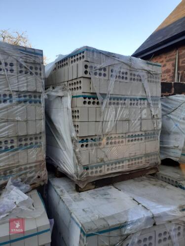 5 PALLETS OF LIGHT GREY BRICKS