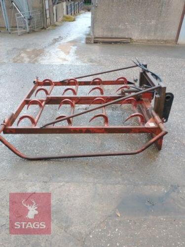 BALE GRAB WITH MANITOU BRACKETS