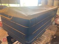 KRM BOGBALLE FERTILISER SPREADER - 7