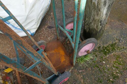 3 SACK TRUCKS WITH RUBBER WHEELS