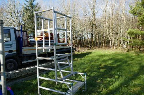 ALUMINIUM MOBILE PLATFORM