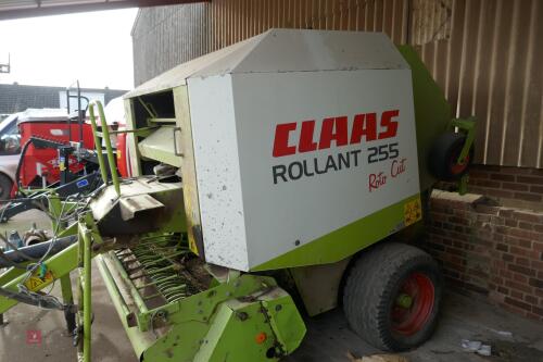 2003 CLASS ROLLANT 255 ROTO CUT ROUND BALER