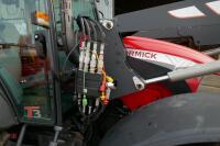 2011 MCCORMICK C100 MAX 4WD TRACTOR - 8