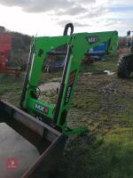 2015 DEUTZ FAHR 6140 4WD TRACTOR WITH MX LOADER - 31